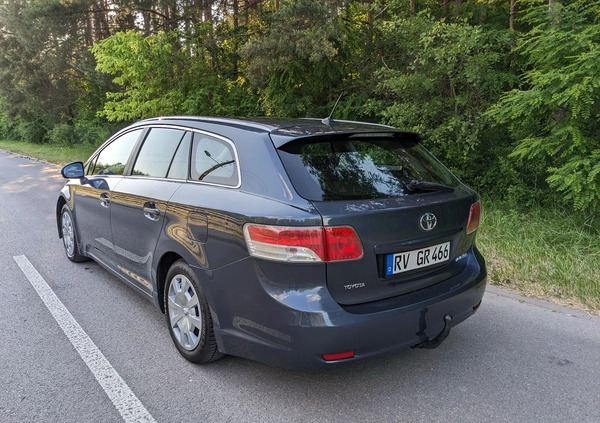 Toyota Avensis cena 25900 przebieg: 260000, rok produkcji 2009 z Andrychów małe 781